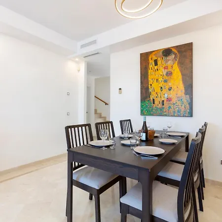 Apartman Duplex With Rooftop Terrace Aloha Royal Rdr230